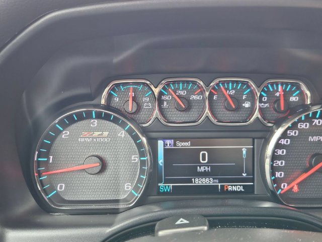 Used 2017 Chevrolet Silverado 1500 LT w/ All Star Edition AWD/4WD image 8