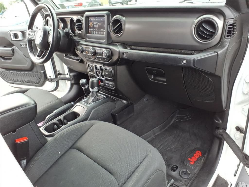 Used 2021 Jeep Gladiator Willys image 15