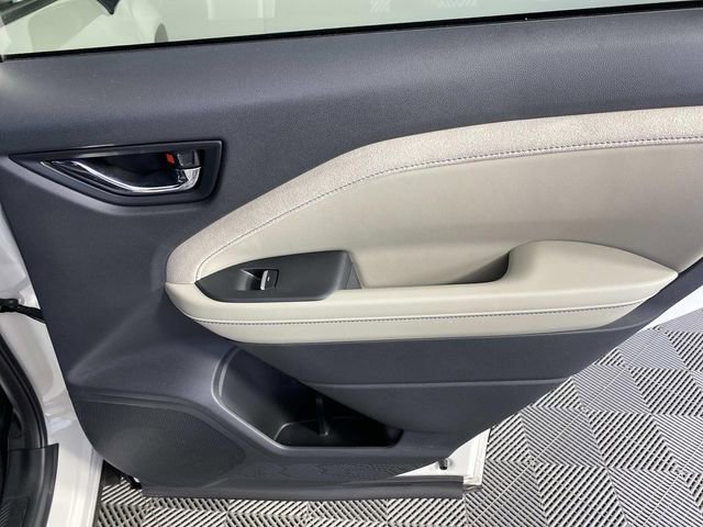 Used 2025 Subaru Forester Limited image 25