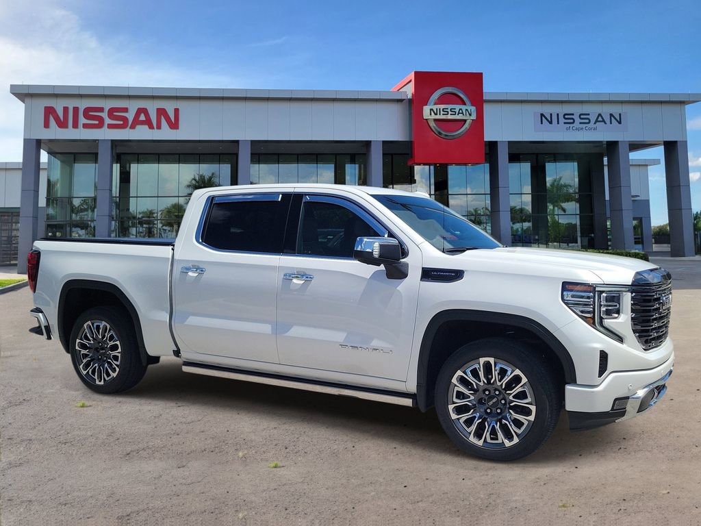 Used 2023 GMC Sierra 1500 Denali Ultimate image 2