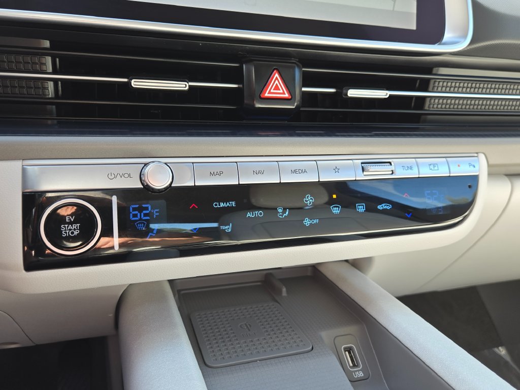 Used 2023 Hyundai Ioniq 6 SEL AWD/4WD image 24