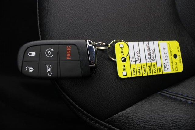 New 2026 Jeep Compass Limited w/ Limited Altitude Pack image 6