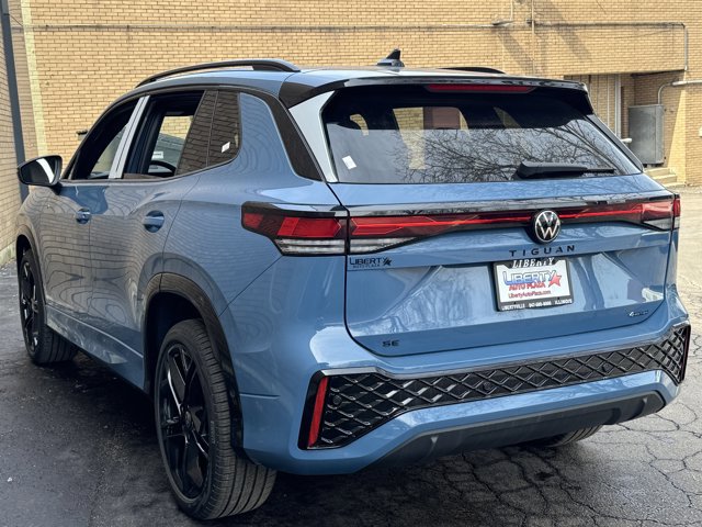 New 2026 Volkswagen Tiguan SE R-Line image 11