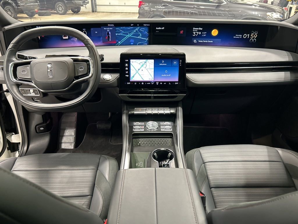 Certified 2025 Lincoln Nautilus Reserve w/ Jet Appearance Package image 33