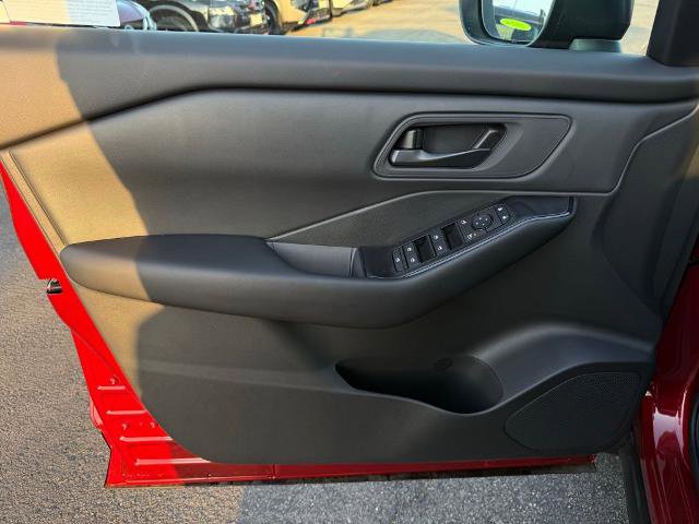 New 2026 Nissan Rogue S image 17