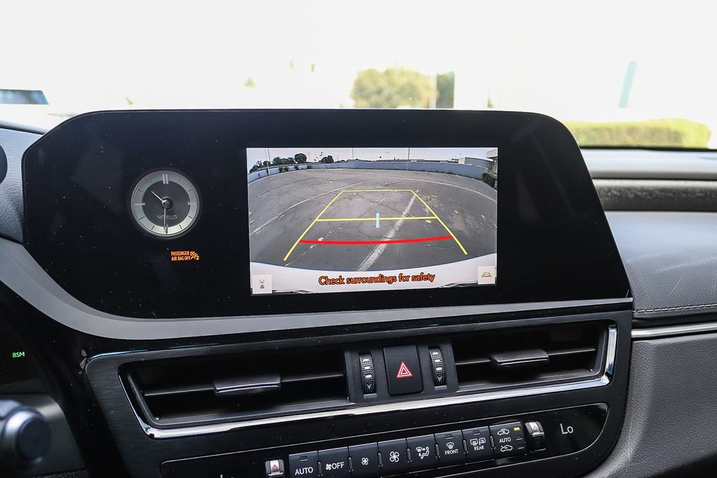 Used 2025 Lexus ES 300h w/ Premium Package FWD image 24