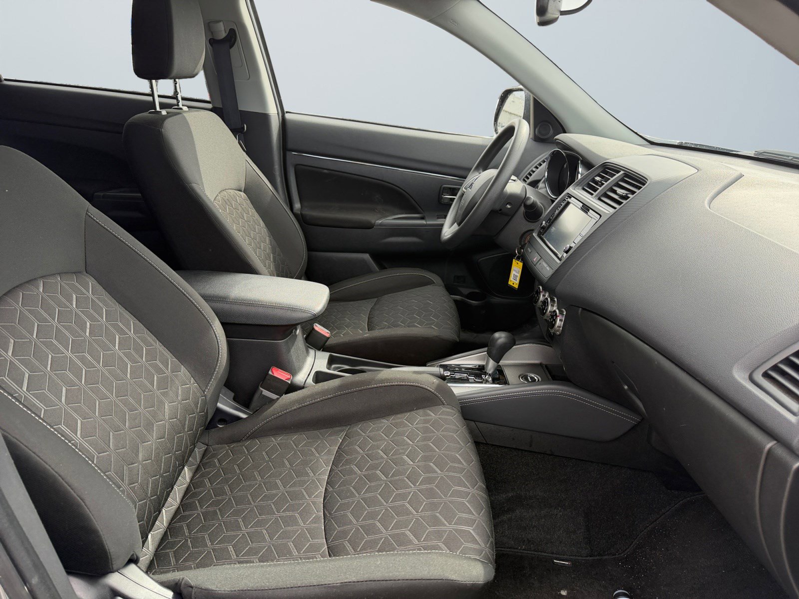 Used 2025 Mitsubishi Outlander Sport ES image 18