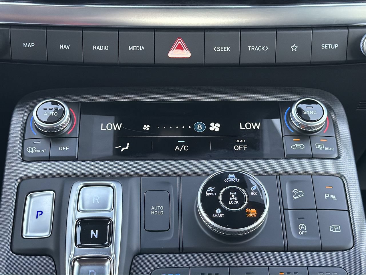 Used 2024 Hyundai Palisade Calligraphy AWD/4WD image 25
