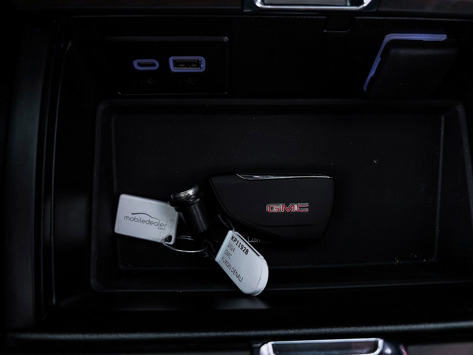 Used 2024 GMC Yukon Denali w/ Max Trailering Package image 30