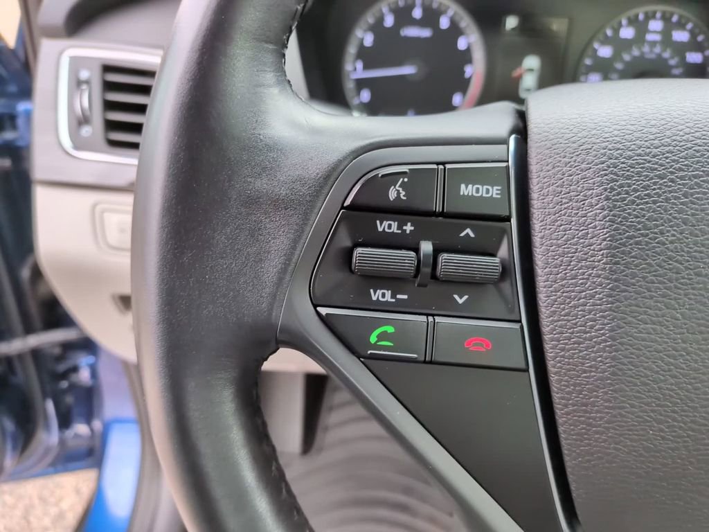 Used 2016 Hyundai Sonata Limited w/ Option Group 05 image 25