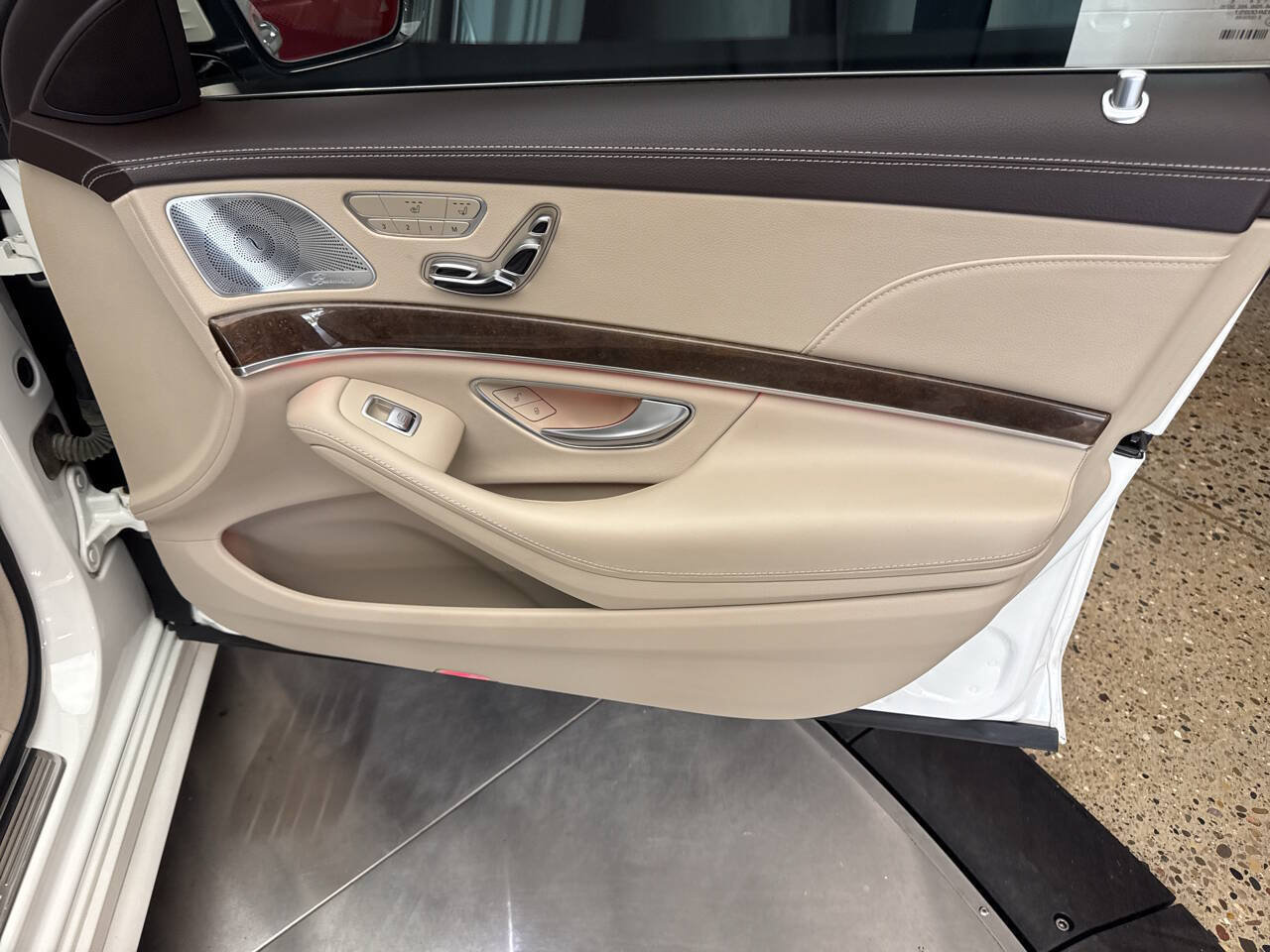 Used 2016 Mercedes-Benz S 550 4MATIC Sedan image 39