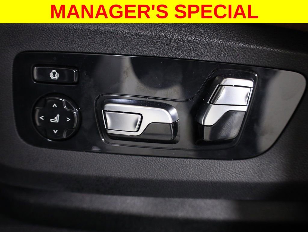 Used 2026 BMW X7 M60i image 36