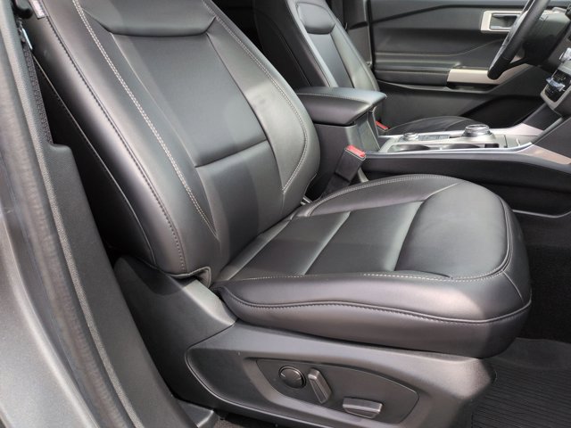 Certified 2024 Ford Explorer XLT w/ Equipment Group 202A image 20