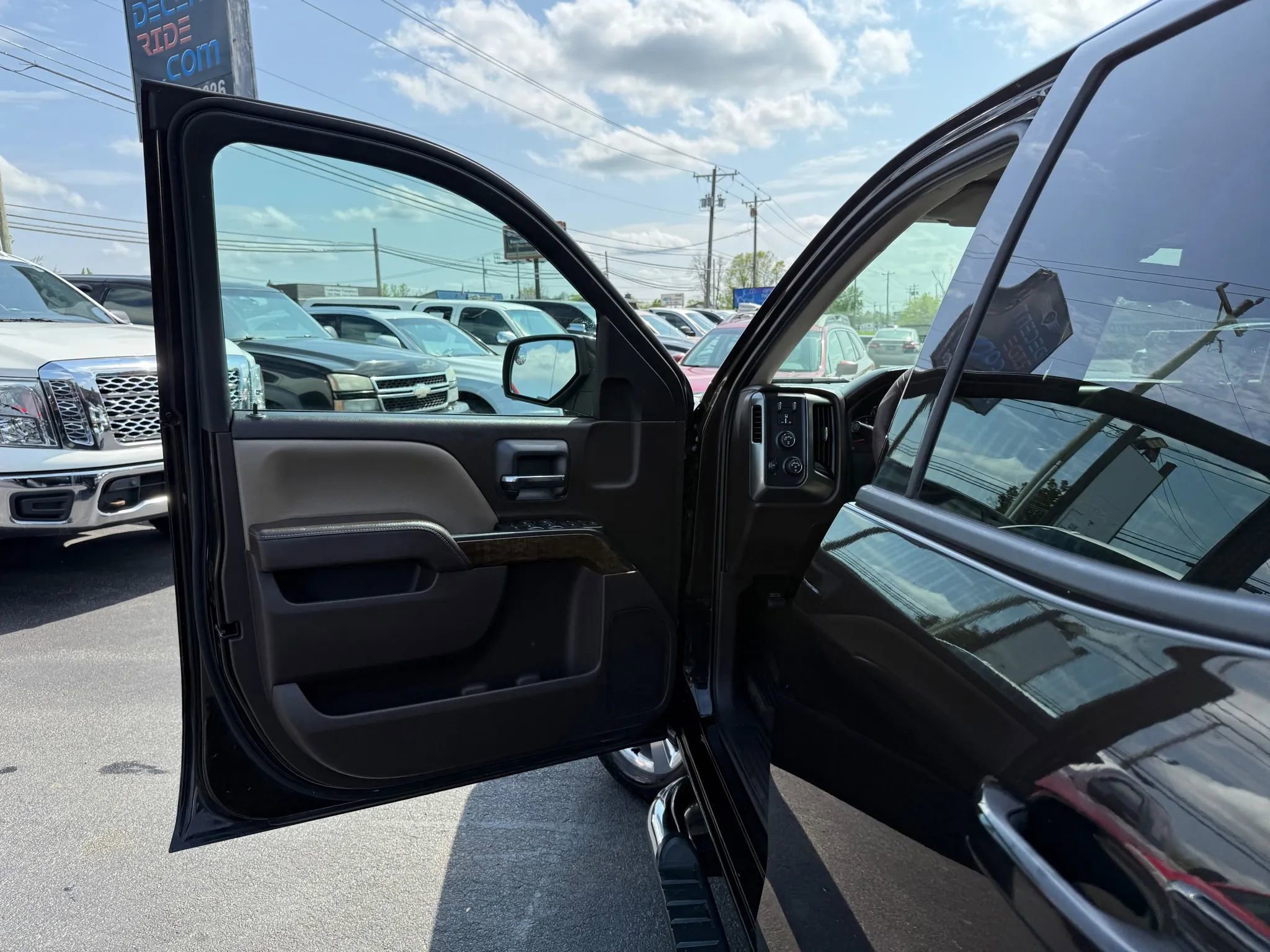 Used 2018 Chevrolet Silverado 1500 LT w/ All Star Edition image 30