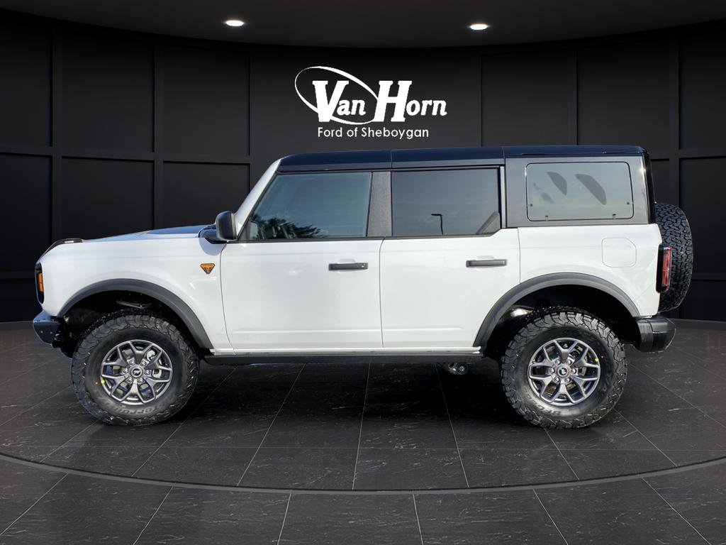 New 2025 Ford Bronco Badlands image 14