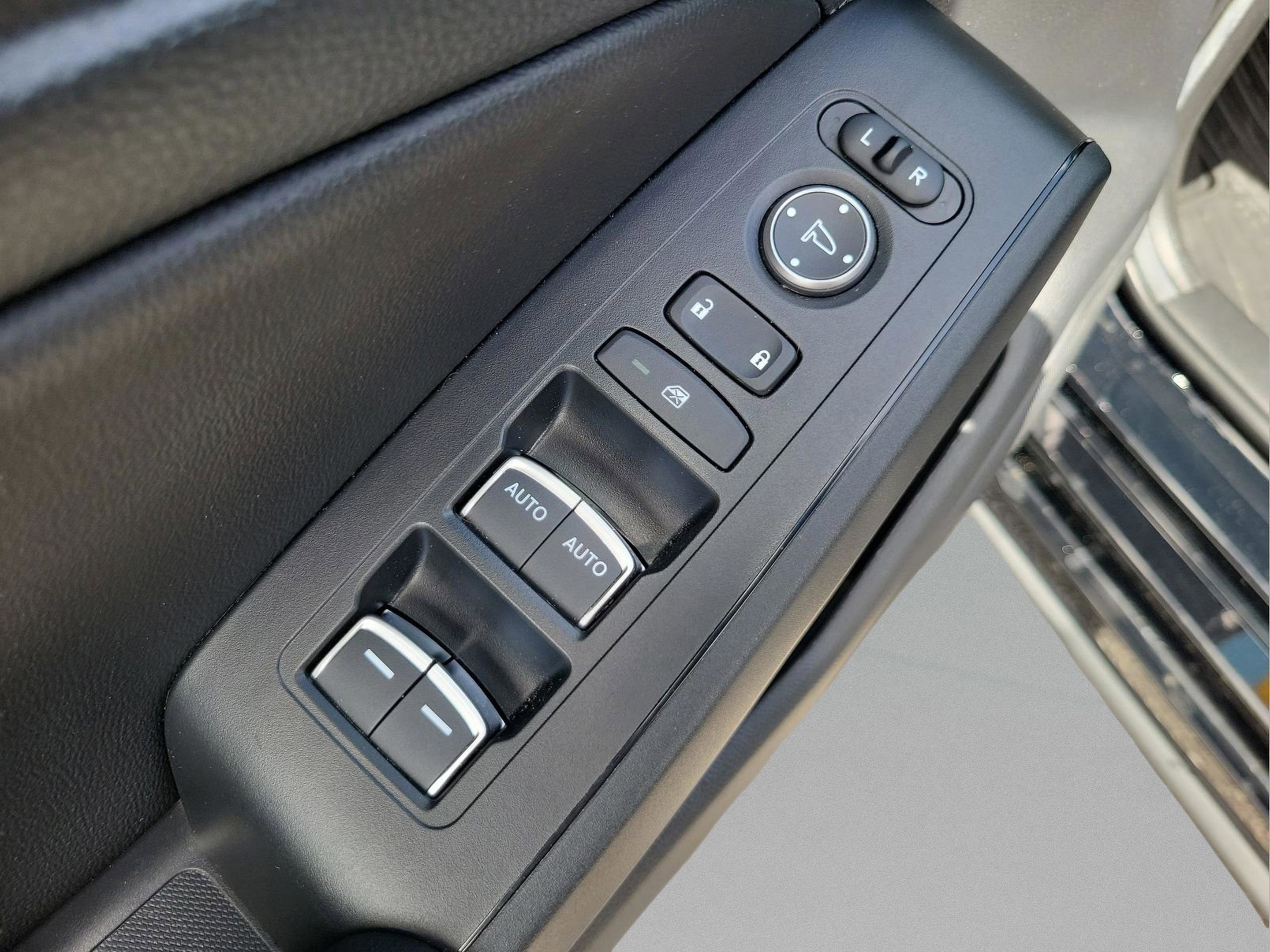 Certified 2024 Honda Civic EX-L image 16