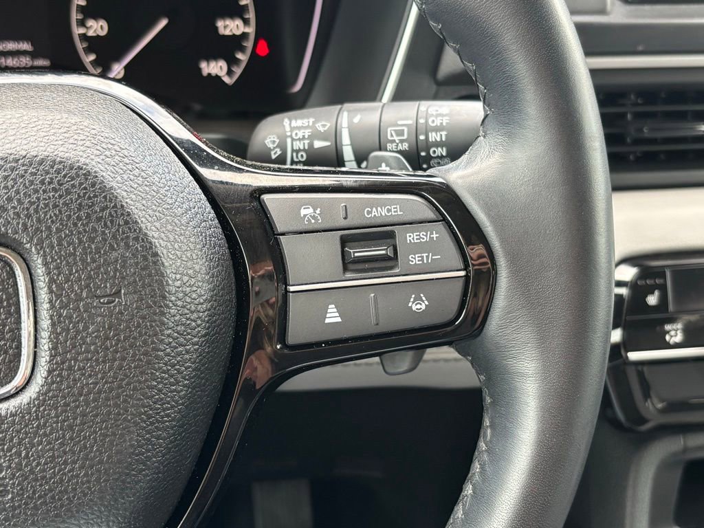 Used 2025 Honda Pilot Touring image 21