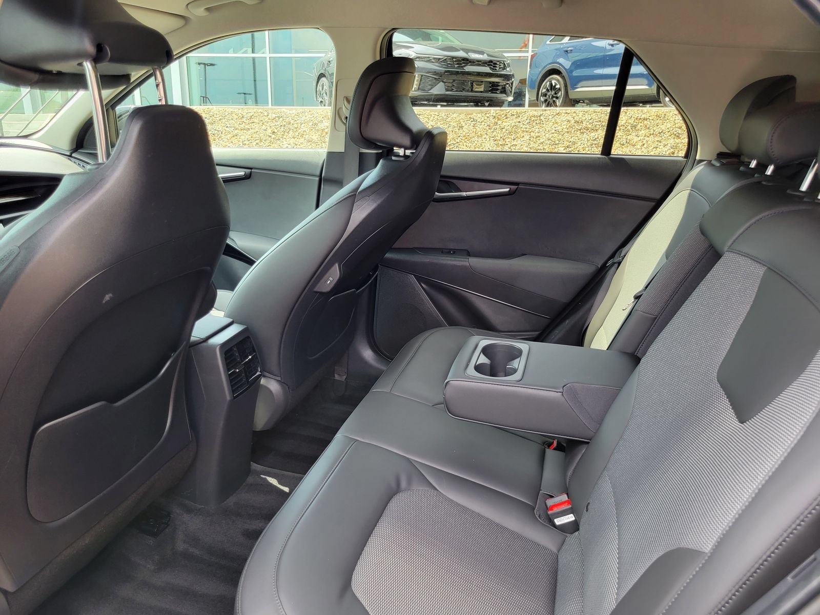 Certified 2024 Kia Niro EX FWD image 26