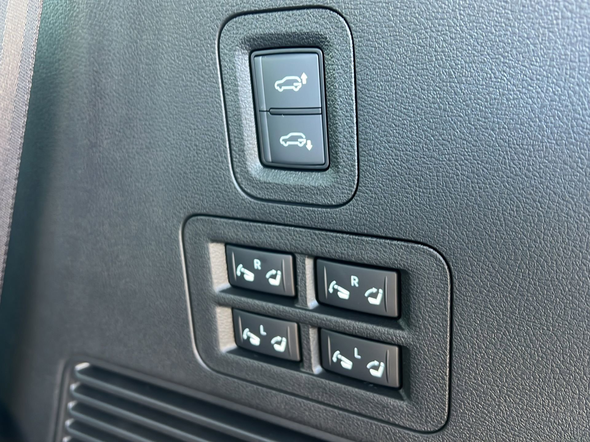 New 2026 INFINITI QX80 Autograph image 11