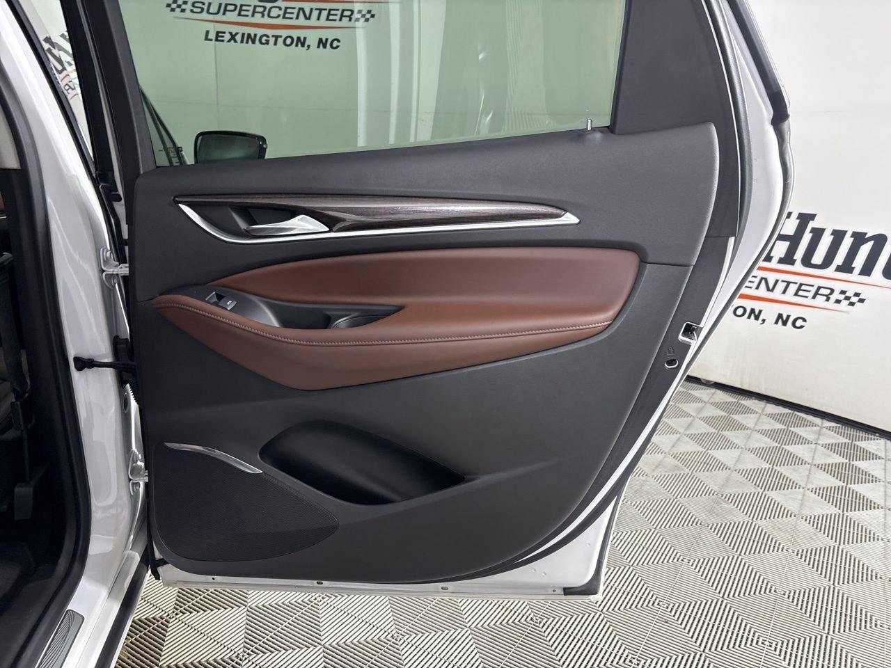 Used 2021 Buick Enclave Avenir w/ Avenir Technology Package image 28