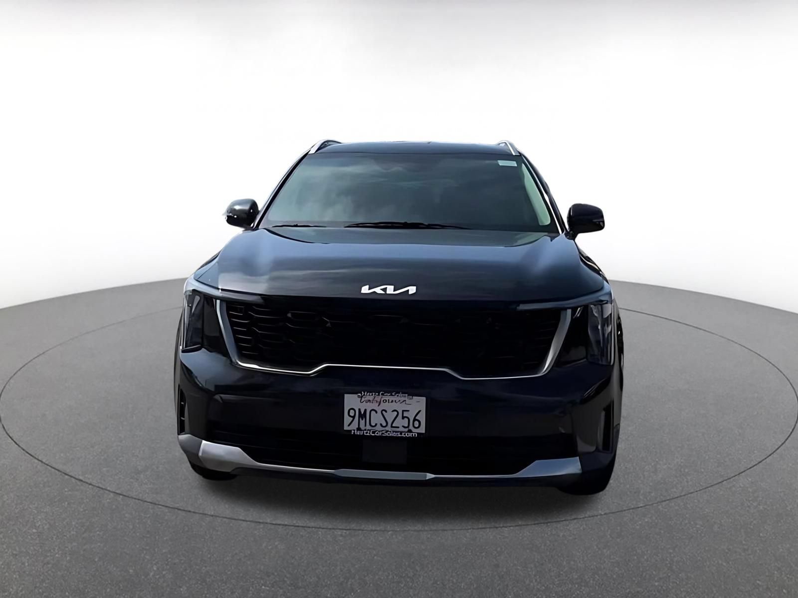 Used 2024 Kia Sorento S FWD image 4