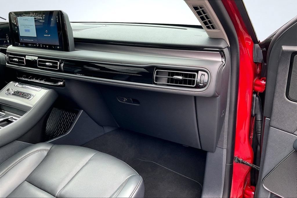 Used 2026 Lincoln Aviator 2WD image 28