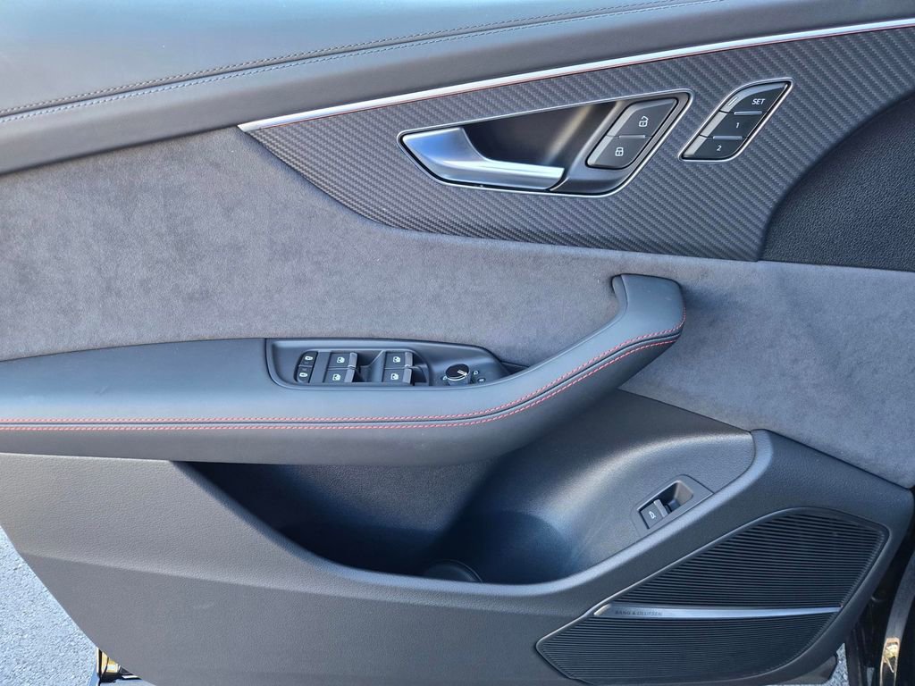 New 2026 Audi SQ8 Prestige image 17