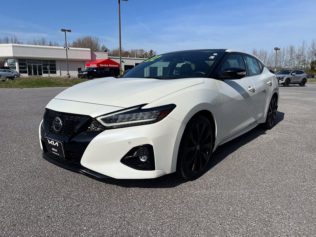 Used 2022 Nissan Maxima SR w/ Sport Mat Group image 1