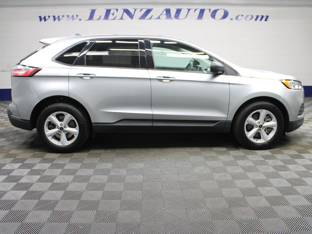 Used 2024 Ford Edge SE AWD/4WD image 2