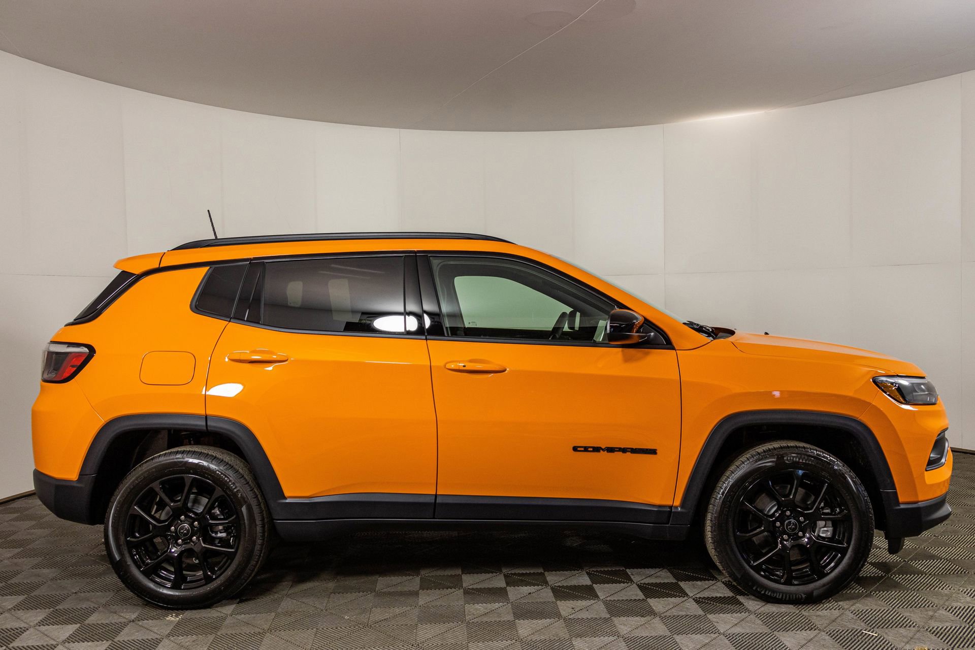 New 2026 Jeep Compass Latitude image 11