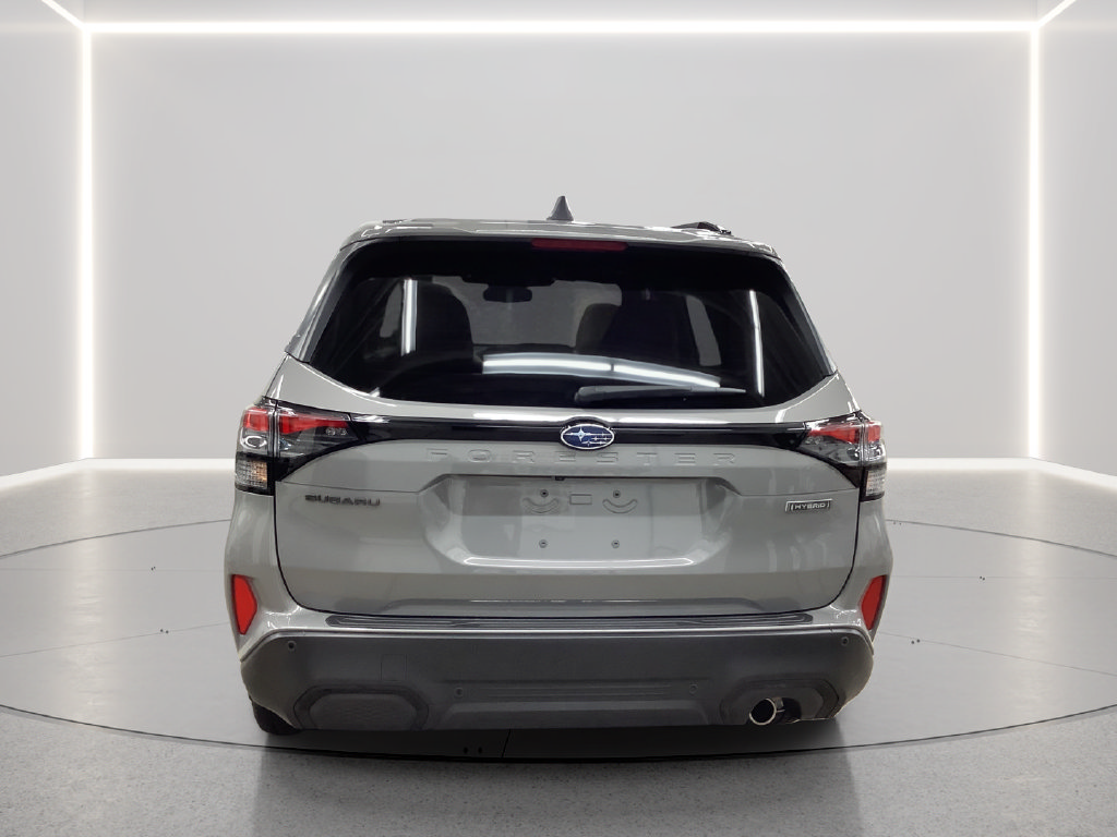 Used 2025 Subaru Forester Touring AWD/4WD image 4