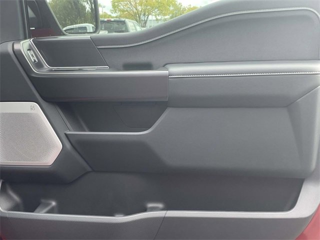 New 2025 Ford F150 Lariat w/ Equipment Group 502A High image 30