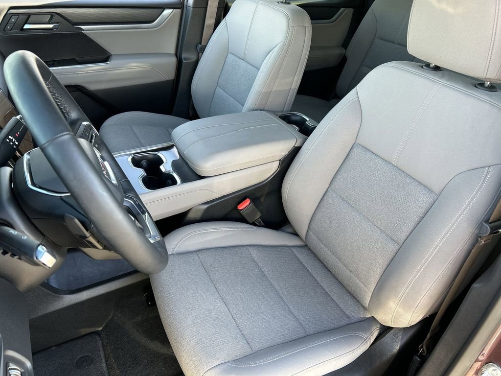 New 2025 GMC Acadia Elevation image 19