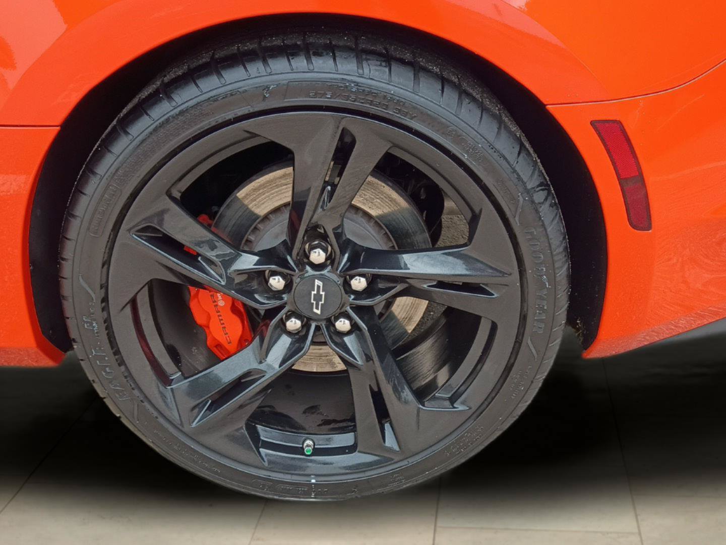 Used 2020 Chevrolet Camaro SS RWD image 24
