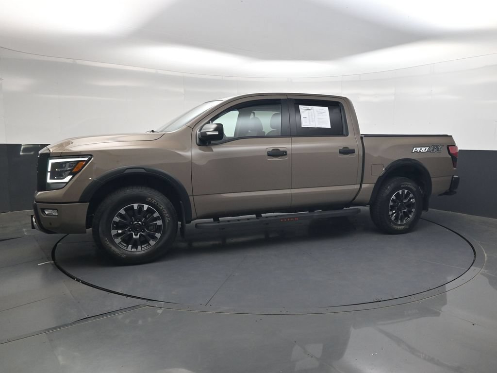 Used 2022 Nissan Titan PRO-4X w/ Pro-4x Convenience Package AWD/4WD image 13