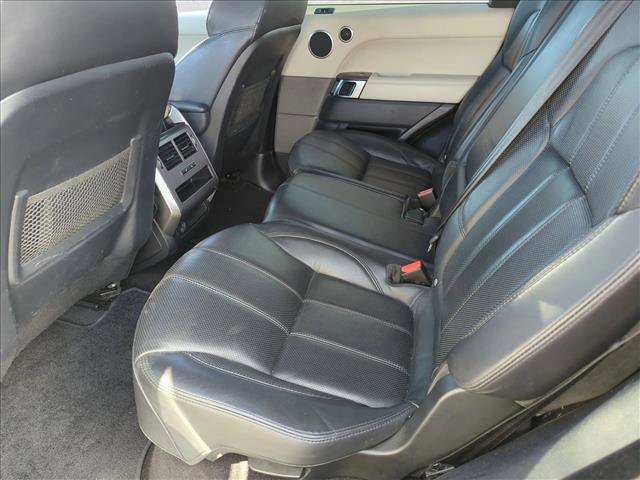 Used 2014 Land Rover Range Rover Sport HSE image 12