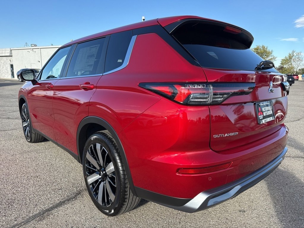 New 2025 Mitsubishi Outlander SE image 5
