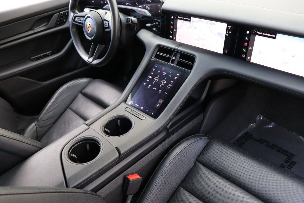 Used 2020 Porsche Taycan 4S image 58