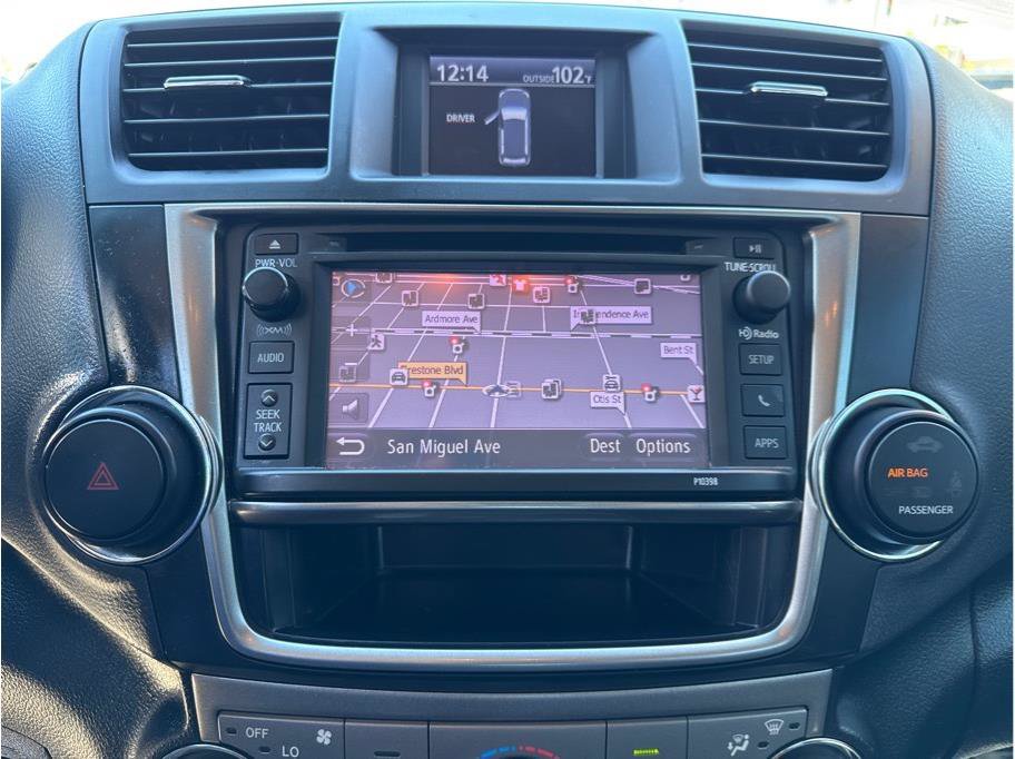 Used 2013 Toyota Highlander SE AWD/4WD image 31