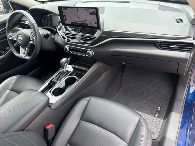 Used 2024 Nissan Altima 2.5 SR w/ SR Premium Package FWD image 19