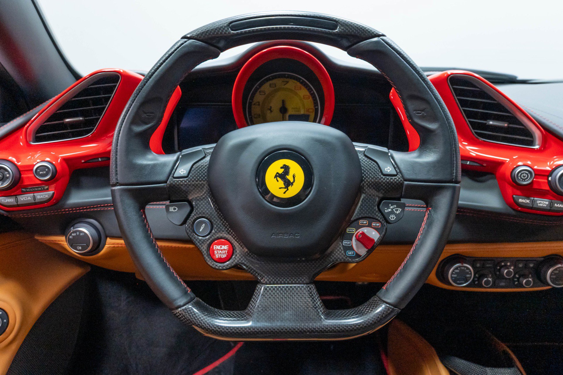 Used 2016 Ferrari 488 GTB RWD image 12