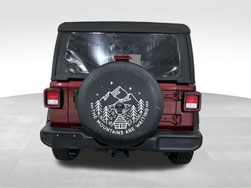 Used 2021 Jeep Wrangler Unlimited Sport image 4