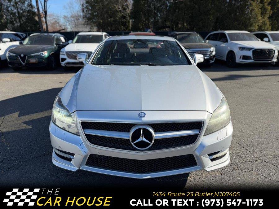 Used 2012 Mercedes-Benz CLS 550 4MATIC w/ Premium I Pkg image 4