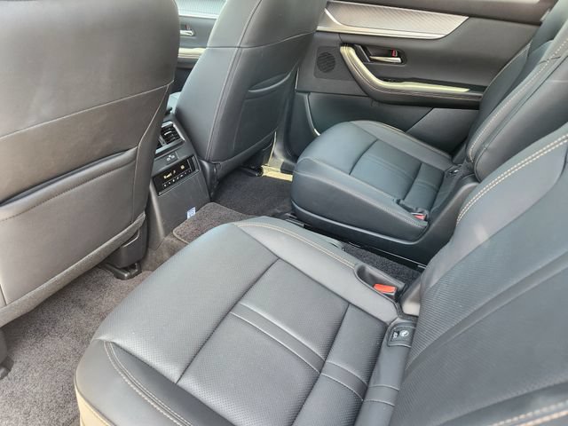 Used 2024 MAZDA CX-90 Plug-In Hybrid w/ Preferred AWD/4WD image 8