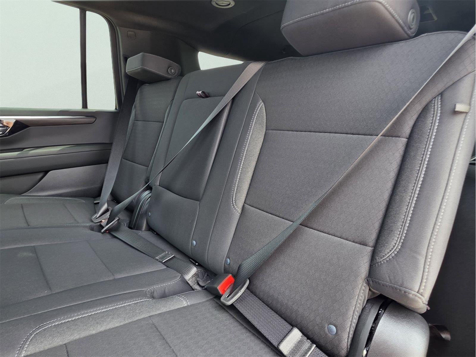 New 2026 Chevrolet Suburban LS RWD image 20