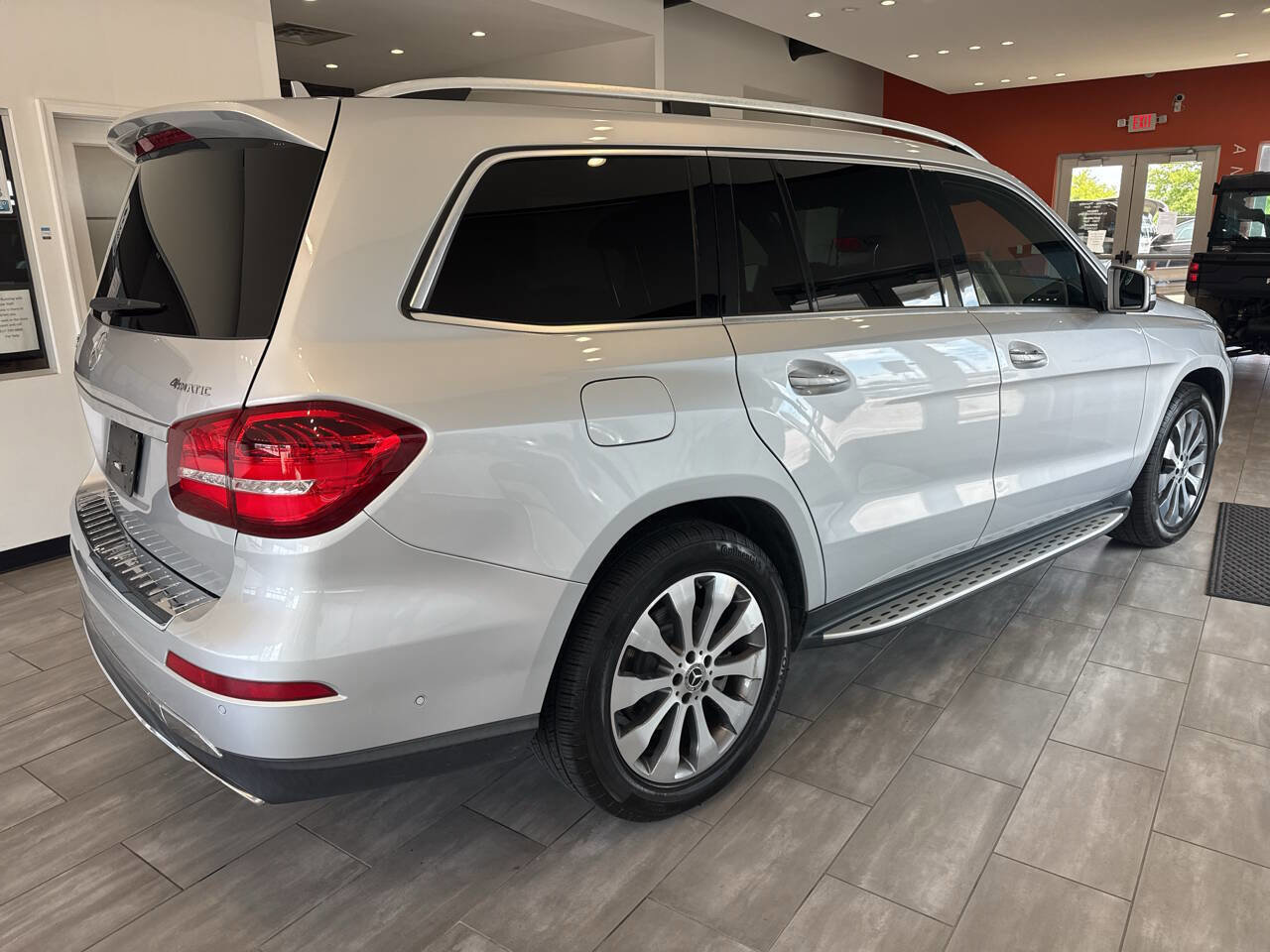 Used 2018 Mercedes-Benz GLS 450 4MATIC w/ Premium Package image 8