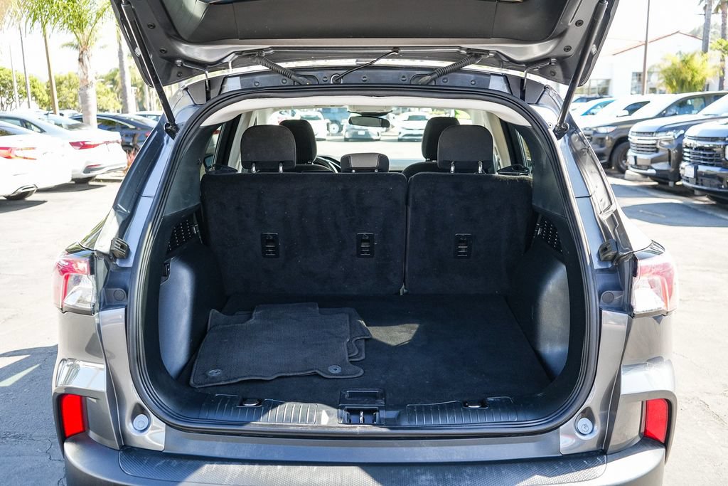 Used 2021 Ford Escape SE FWD image 23