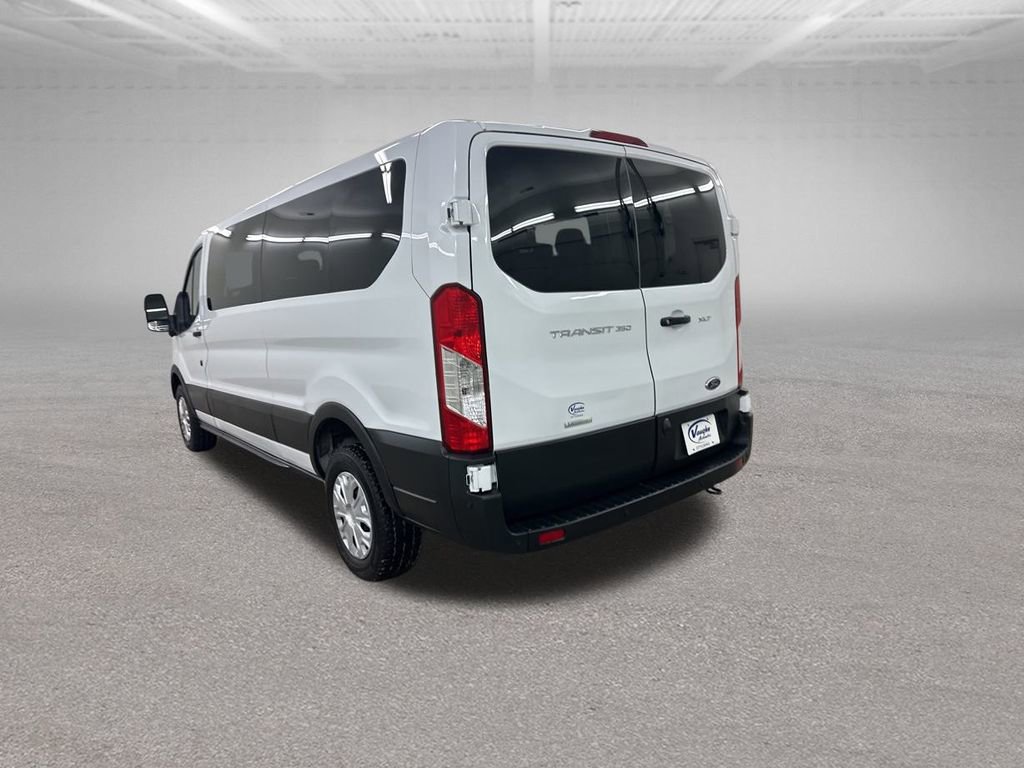 Used 2023 Ford Transit 350 XLT image 9