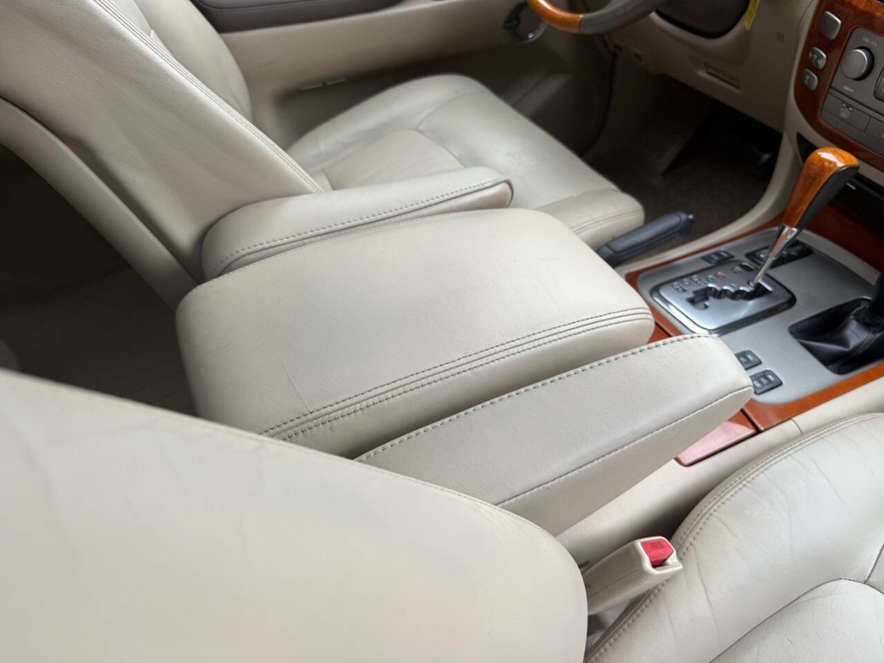 Used 2003 Lexus LX 470 4WD image 58