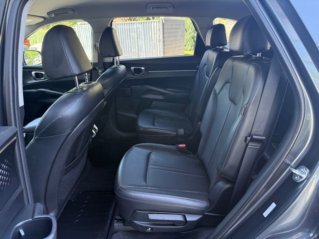Used 2024 Kia Sorento X-Line EX AWD/4WD image 32